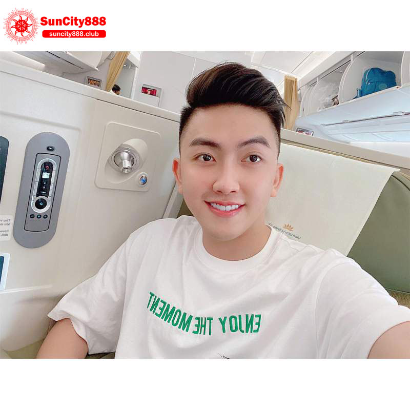 CEO Phan Anh Dũng trẻ tuổi